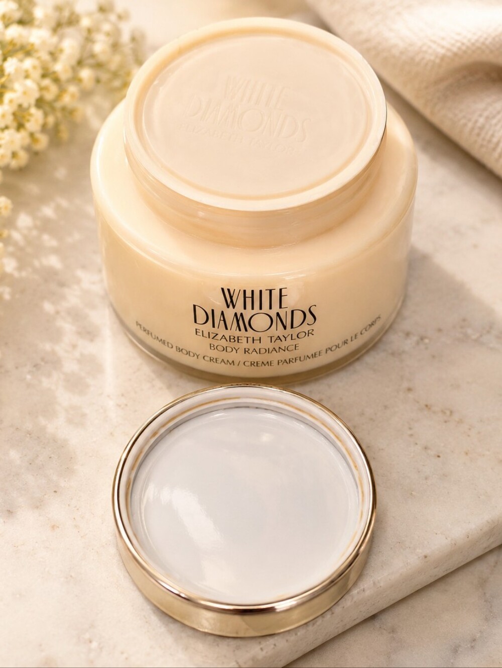 Vtg White Diamonds Body Radiance Perfumed Body Cream 8.4 oz Jar Elizabeth Taylor - Picture 2 of 6